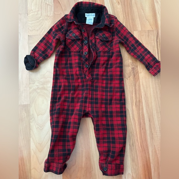 Bundle of Four Onesies in Various Sizes - Picture 5 of 12